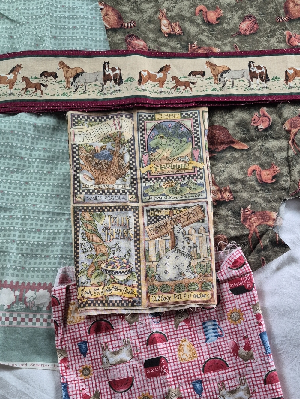 Vintage Spring Farmhouse Fabric Remnants - Irregular Shapes Animal Prints
